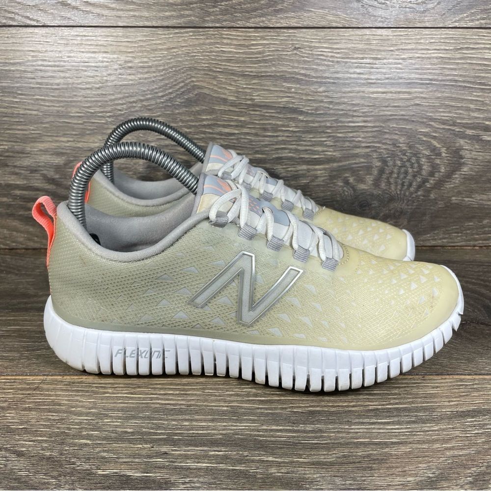 New Balance 99 Women's Size 7 Flexonic White Gray Cream Cross Training Shoes